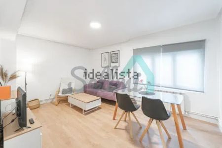 Alquiler de piso en Calle Marcelino Suárez - Photo 2