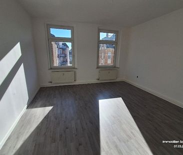 Charmante 2,5-Zimmer-Wohnung in Plauen-Preißelpöhl mit Top-Lage mit... - Foto 1