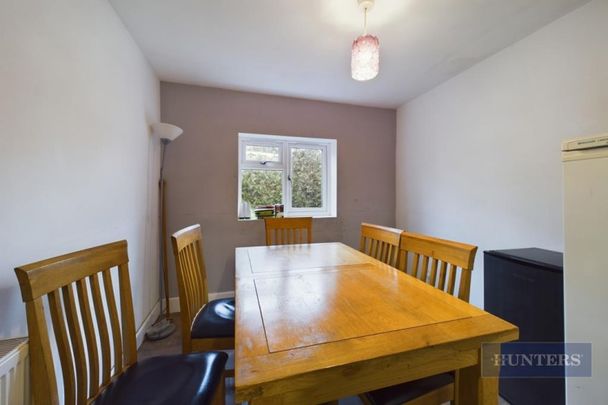 5 bedroom House To Let - Photo 1