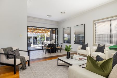 26 Hardie Street, Mascot NSW 2020 - House For Rent | Domain - Photo 5