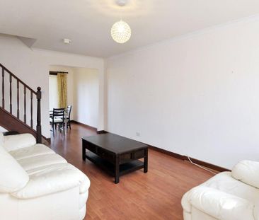 3 bedroom detached house to rent - Photo 2