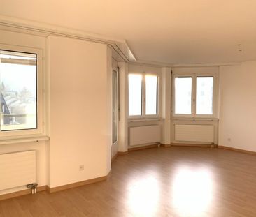 Ihre neue 2.5 Zimmer Wohnung mit einem grossen Wohnzimmer über den ... - Photo 3