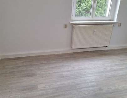 ***Neu renovierte 3 - Raum Wohnung mit Wintergarten in schöner, ruhiger Lage*** - Photo 1