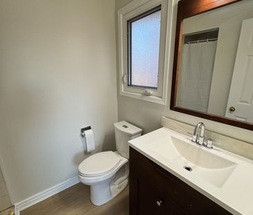 For Lease - 17 Glenmanor Drive, Brampton, Ontario - Photo 3