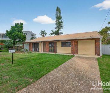 Low Set Brick Home Offering Comfort, Convenience and Charm - Photo 3