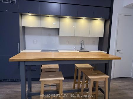 15 Grenville Street #702 - Photo 4