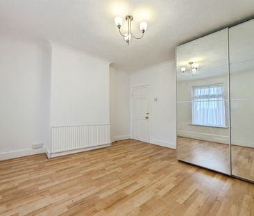 Tremona Road, SO16 - Photo 5