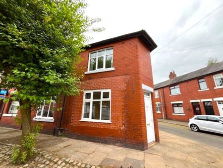 Clifton Street, Preston - Photo 4