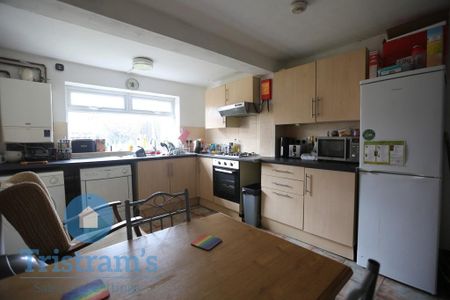 3 bedroom house share to rent - Photo 4