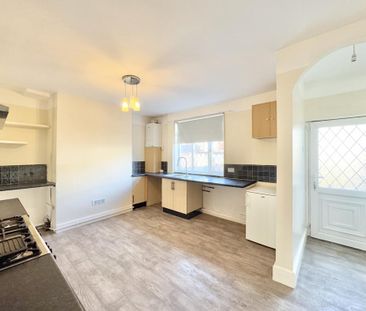 3 bedroom terraced house to rent - Photo 4