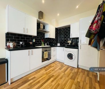 1 bedroom flat to rent - Photo 6