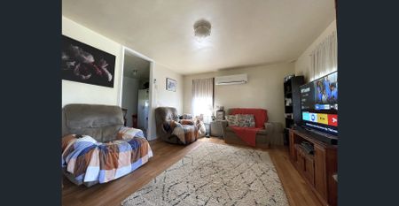 Apply Today - 3 Bedroom Home - Photo 2