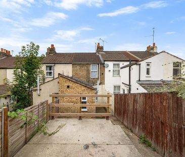 2 bedroom house to rent - Photo 2