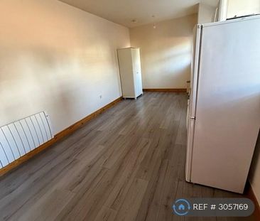 Studio to rent - Photo 6