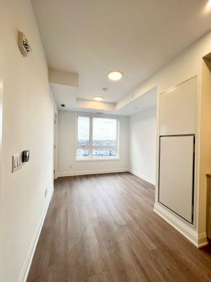 For Lease - 3250 Carding Mill Trail Unit# 402, Oakville, Ontario - Photo 1