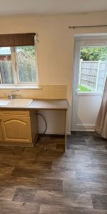 2 bedroom house to rent - Photo 3