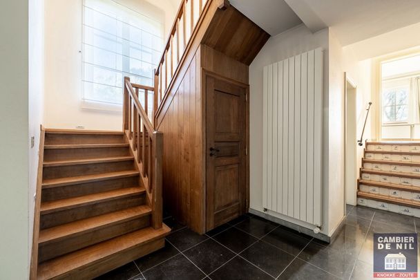 Charmante, ongemeubelde, vrijstaande villa in 2de lijn in het zoute Zoute nabij de zee & tennis - Photo 1