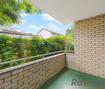 Spacious Teo Bedrooms Unit in a Leafy, Peaceful Setting - Photo 2