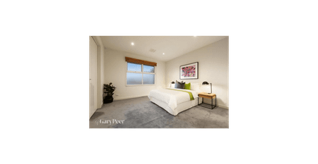 A Perfect Blend of Luxury and Convenience - Photo 2