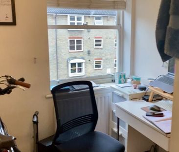 Room in a Shared Flat, Weavers Way, NW1 - Photo 2