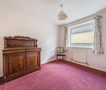 3 bedroom detached bungalow to rent - Photo 4