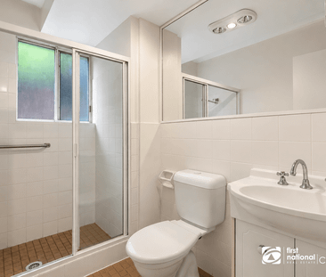 Contemporary Living Meets Convenience - Photo 6