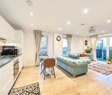 3 bedroom apartment to rent - Photo 3