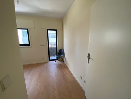 Apartamento T1 + 1 para Arrendamento no Porto - Photo 4