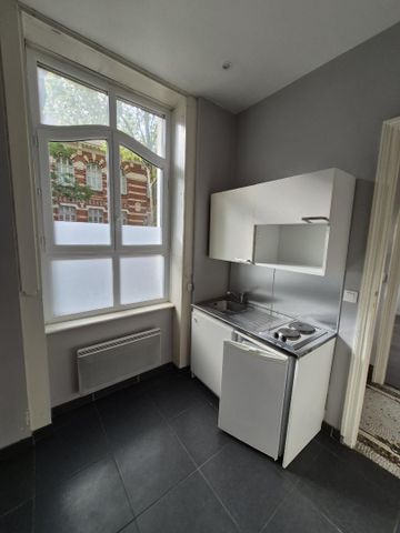 Location Appartement 1 pièce 24m² LILLE 59800 - Photo 4