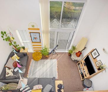 3 Bed Flat, Steele House, M5 - Photo 1