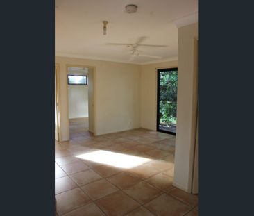 Lovely 2 bedroom home - Photo 2