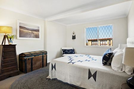 Beachside Living in a Dual Level Home - Photo 5