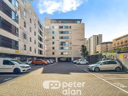 Falcon Drive, Cardiff, CF10 - Photo 3