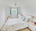 APARTMENT OVERLOOKING GRAND UNION CANAL - Photo 4