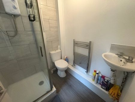 Birdham Road, Brighton - Photo 2