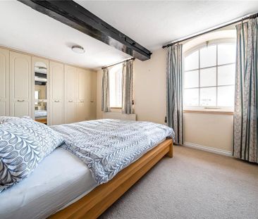 4 bedroom flat to rent - Photo 5