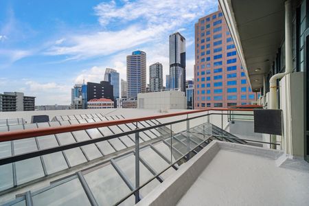 4.5 Star Hotel, Top Floor Fully Furnished Apartment - Photo 4