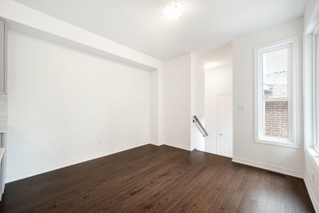 For Lease - 496 Twin Streams Road, Whitby, Ontario - Photo 5