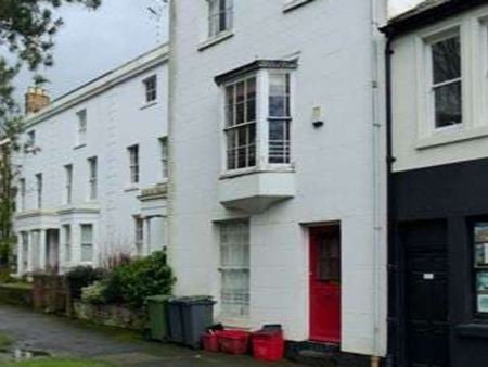 Binswood Avenue Room 1 - Photo 3