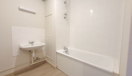 T2 de 43 m² refait à neuf avec belle pièce à vivre – Tours sud - Photo 5