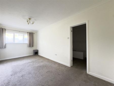 3 bedroom bungalow to rent - Photo 3