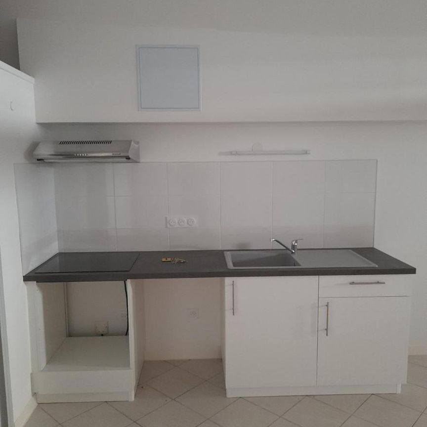 Location Appartement 2 pièces 39m² COURNONTERRAL 34660 - Photo 1