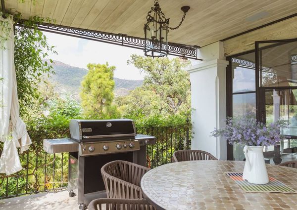 Luxury Villa for rent in Benahavís, Spain