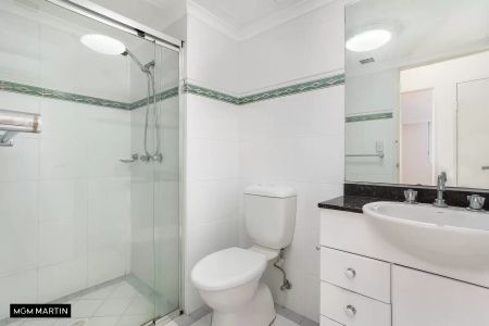 MGM MARTIN – TWO BEDROOM APARTMENT (BUILDING Q, LEVEL 5) - Photo 3