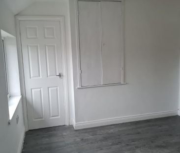 2 bedroom semi-detached house to rent - Photo 3