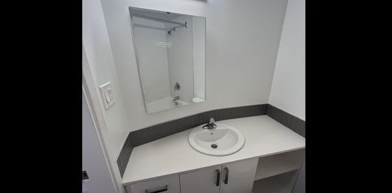 YORK HOUSE - Photo 2