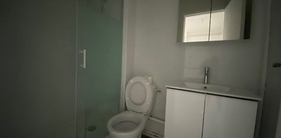 Location Appartement 1 pièce 26m² BORDEAUX 33200 - Photo 2