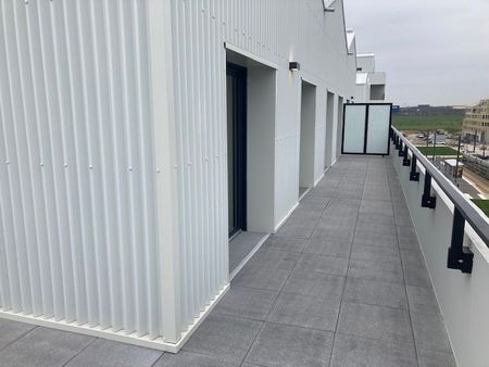 Location Appartement 4 pièces 92m² FLEURY SUR ORNE 14123 - Photo 5