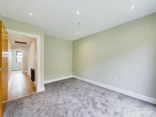 12 Glennor Crescent, Carryduff, Belfast, BT8 8HW - Photo 1