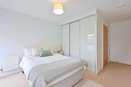 Surrey Quays Road, Canada Water, SE16 - Photo 4